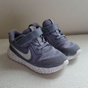 Nike Kids Gray Sneakers